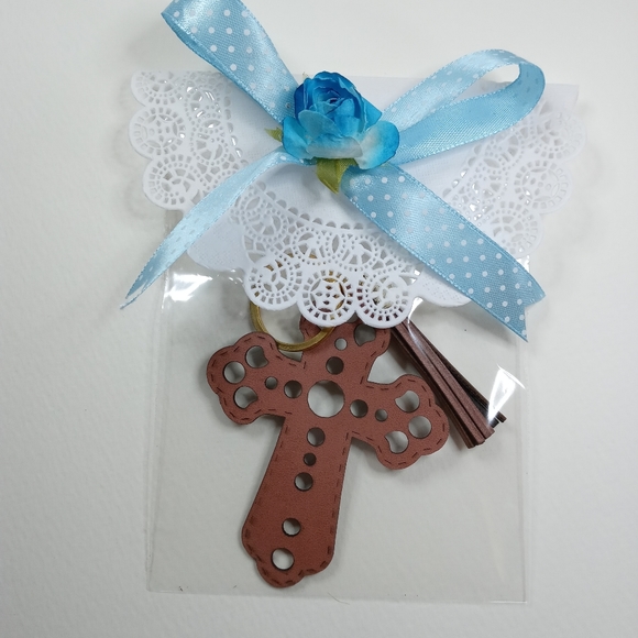 Keychain Cross Baptism First Communion Party Favor - Picture 3 of 7